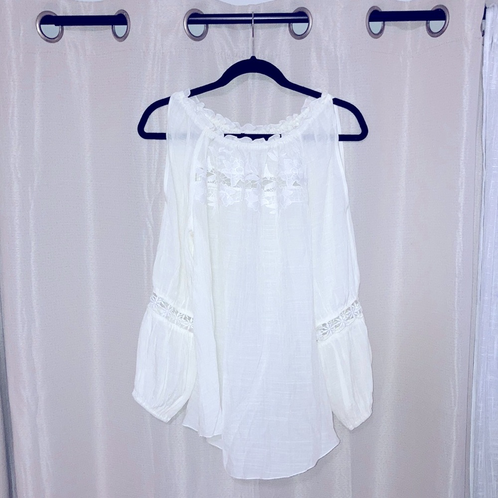 Oversized flowy cream top